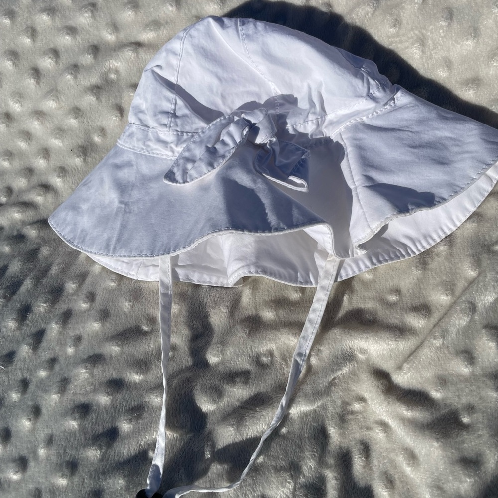 White Baby Sun Hat with Ties